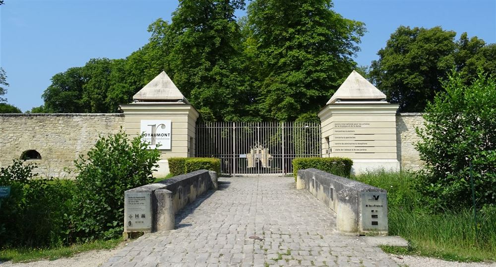 Der Eingang zur Abtei