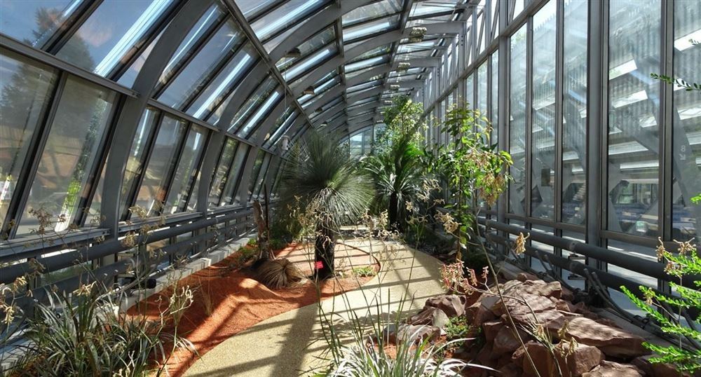 The garden of the greenhouses of Auteuil@https://francedigitale.com/randonnee/afficher/406